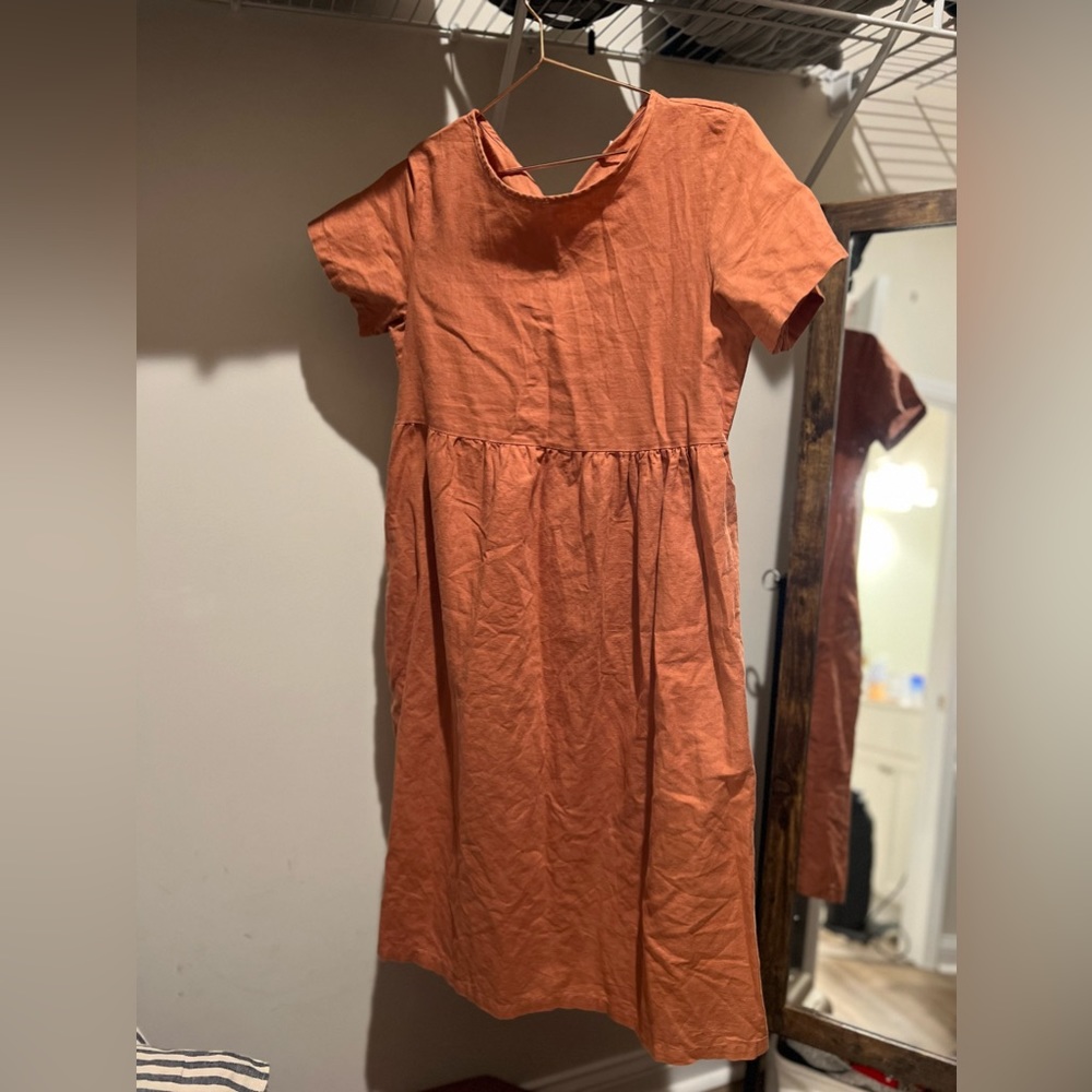 Linen Dress with upper tie back feature